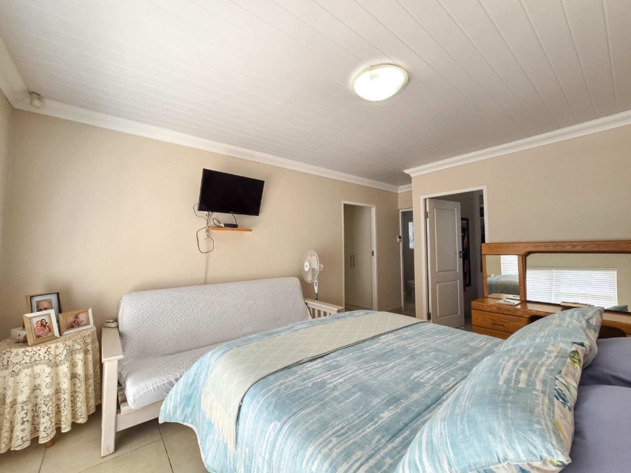 3 Bedroom Property for Sale in Stilbaai Wes Western Cape